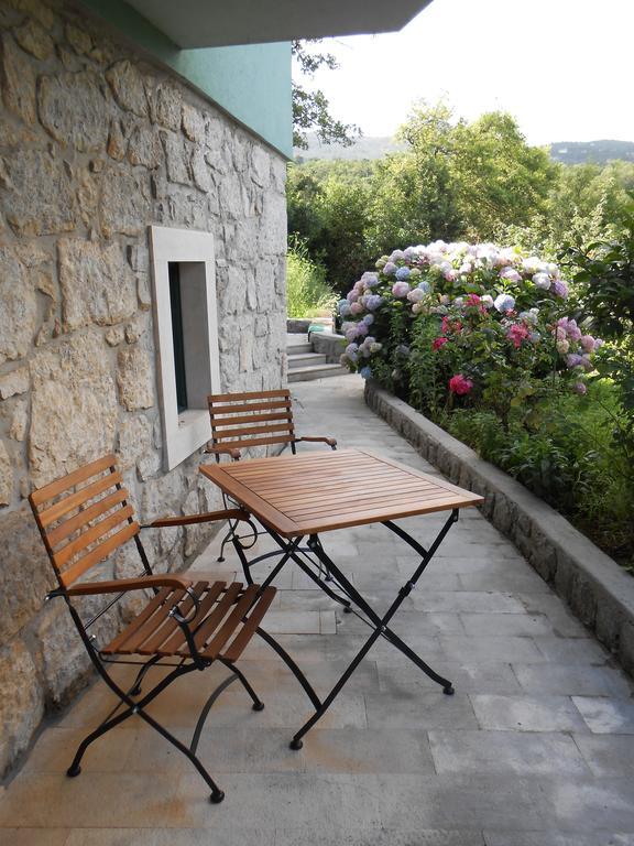 Tranquity Studio Apartment Ika Ловран Экстерьер фото