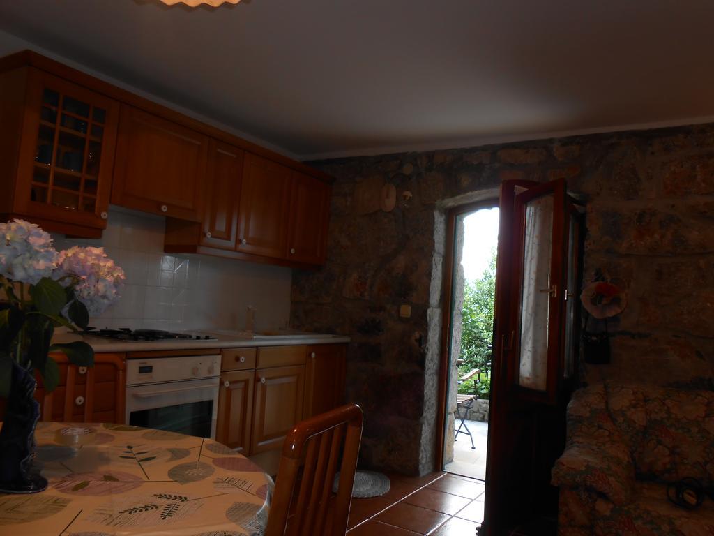 Tranquity Studio Apartment Ika Ловран Экстерьер фото